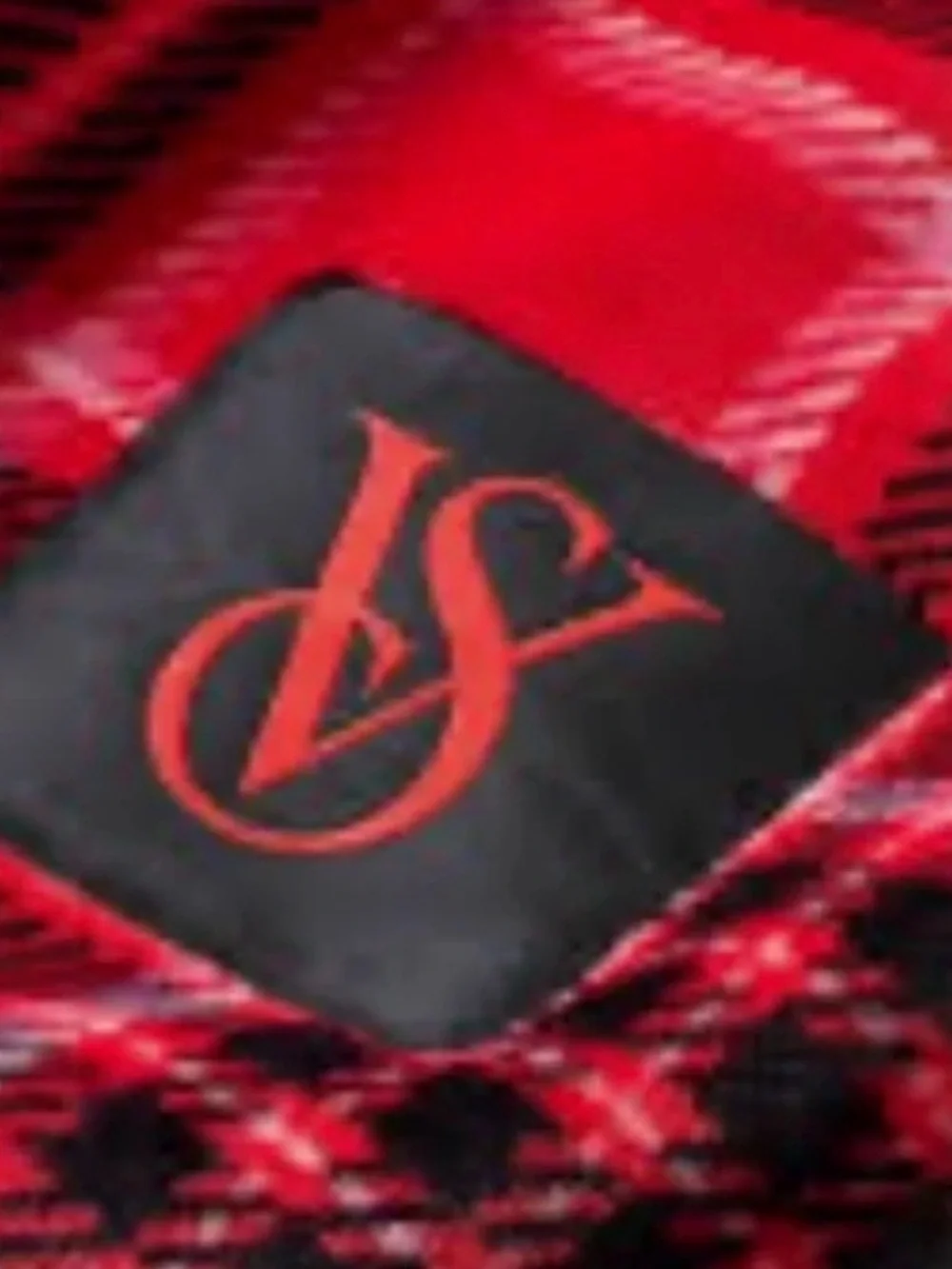 Victoria's Secret Cozy Plush Blanket Plaid Red Black New with tags lounge home